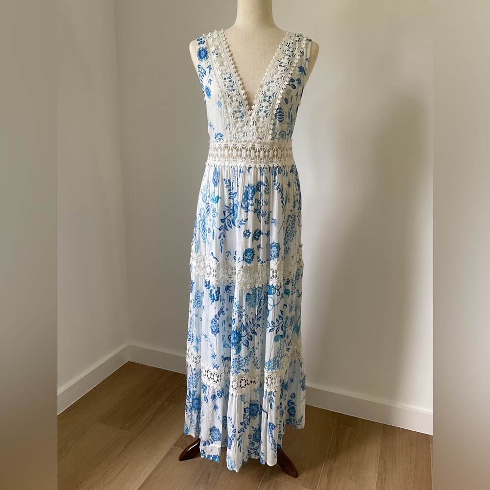 NWT Blue and White “Summer Floral Maxi Dress” by Z & L